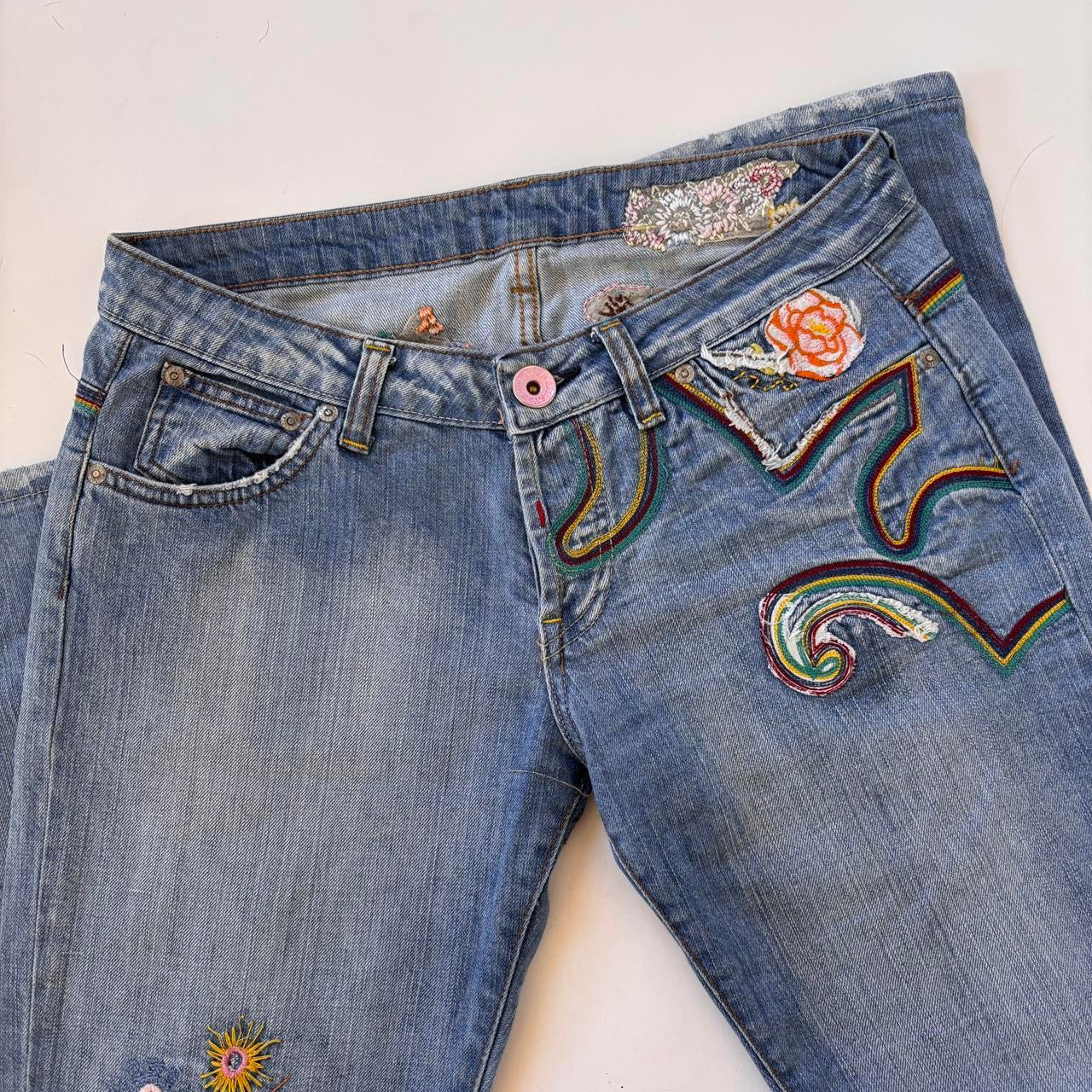 Y2K Embroidered Jeans (M)