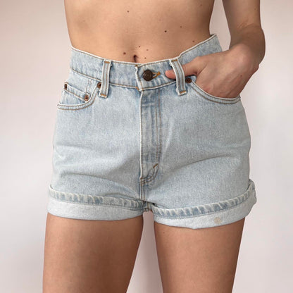 Levi’s 90s 512 Jean Shorts (S)