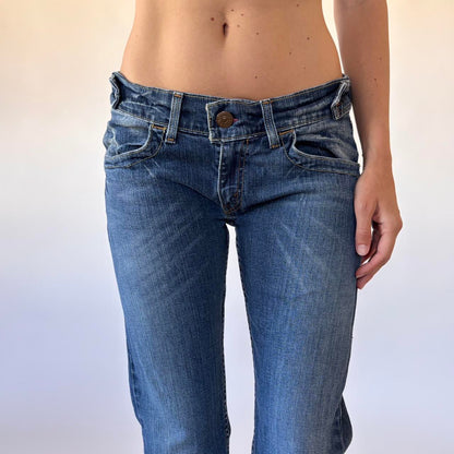 Y2K Low Rise Flare Levi’s (S/M)