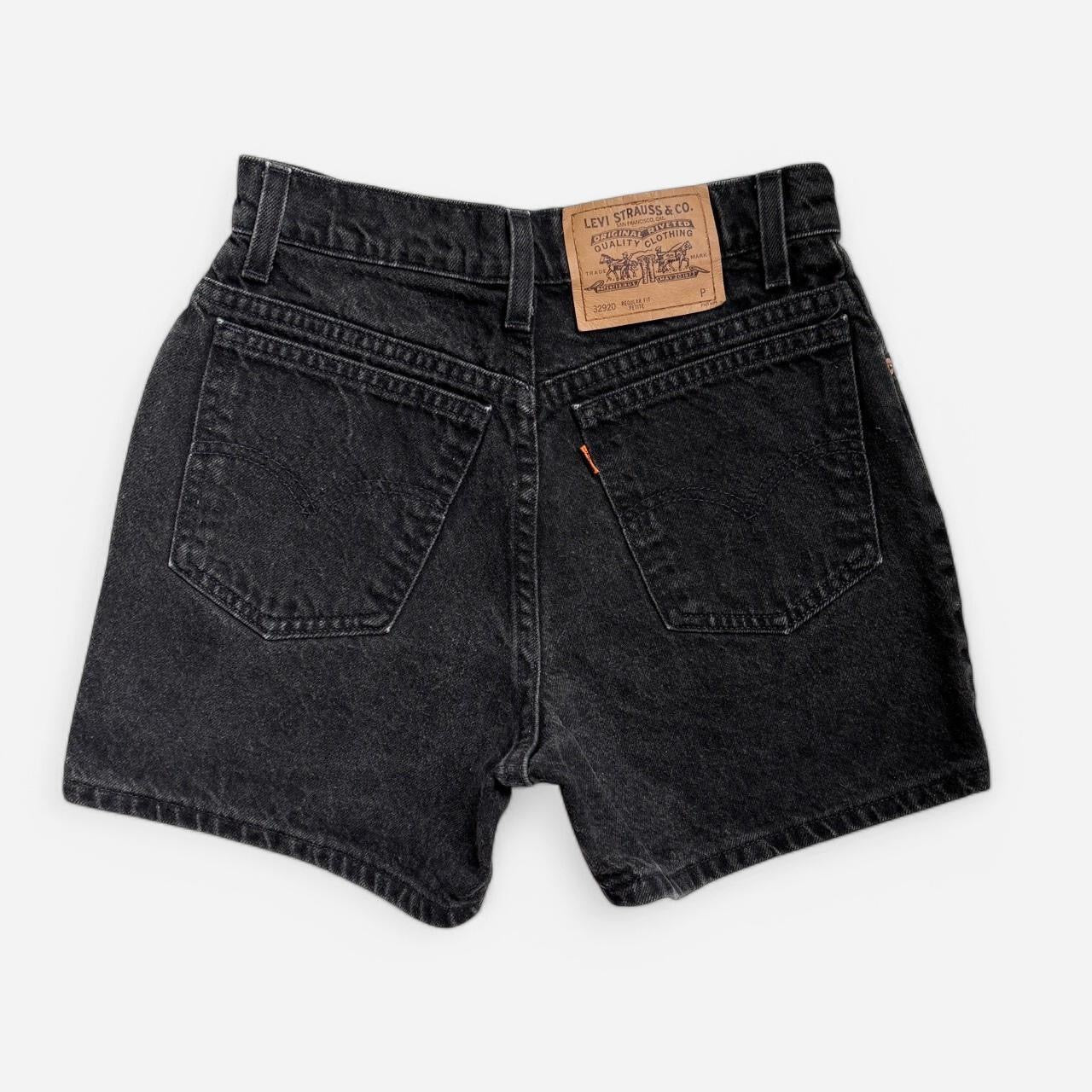 Levi’s 90s 920 Jean Shorts (XS)