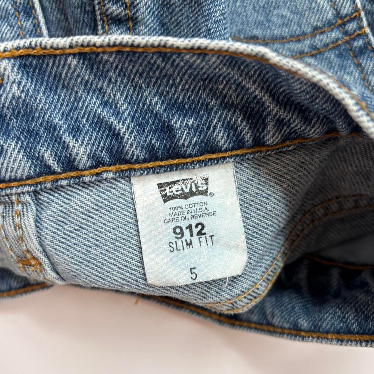 Levi’s 90s 912 Jean Shorts (XS)