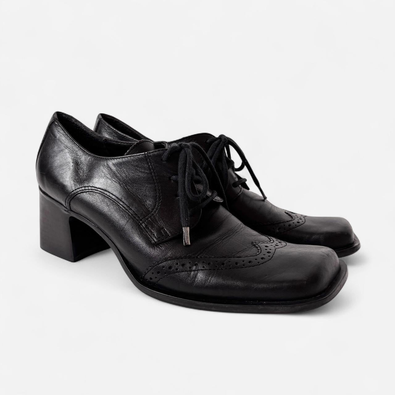 90s Heeled Leather Oxfords (7)