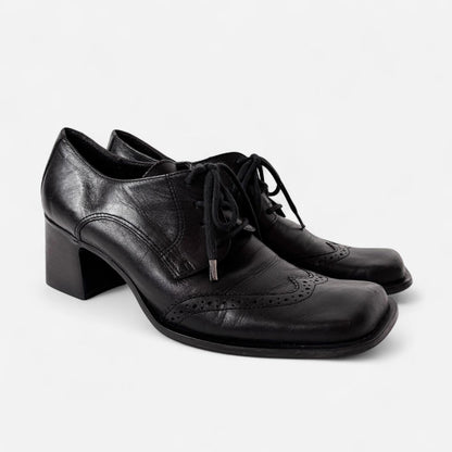 90s Heeled Leather Oxfords (7)