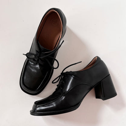 Noir Leather Heeled Loafers (7.5)
