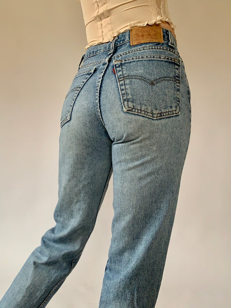 Vintage Levi’s 550 Jeans - Small