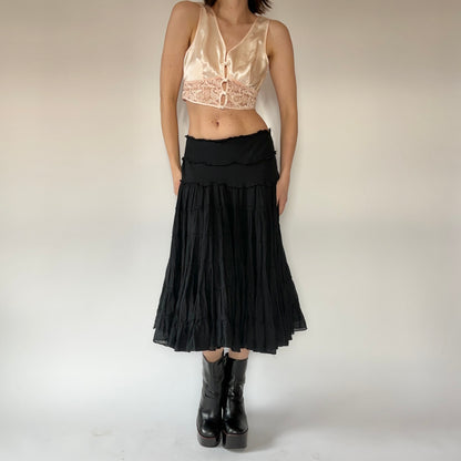 90s Noir Tiered Skirt (M)