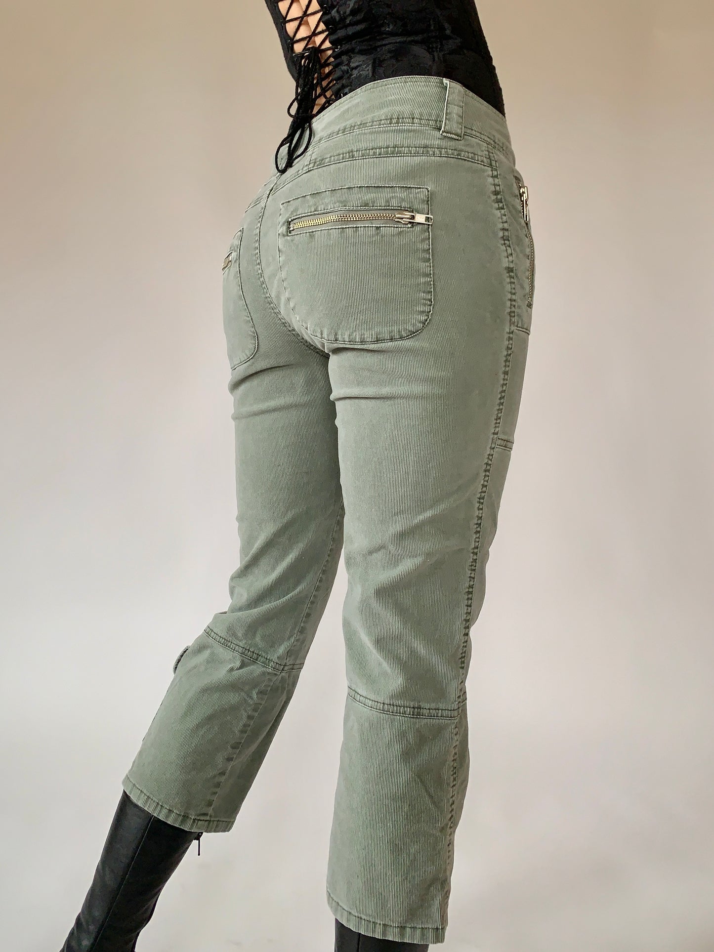 Y2K Cargo Capris (S)