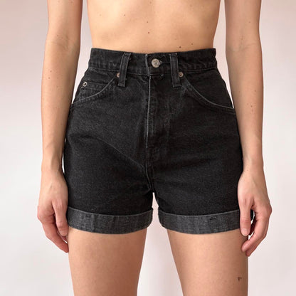 Levi’s 90s 954 Jean Shorts (XS)