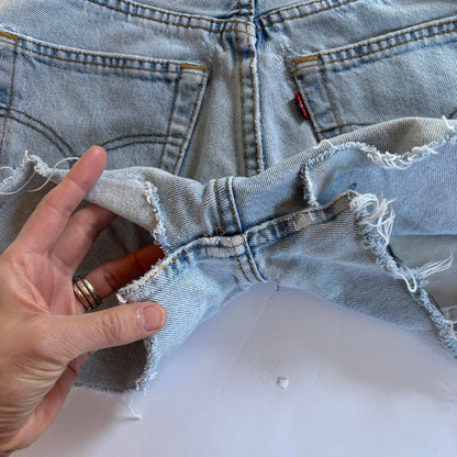 Levi’s 90s 501 Cutoffs (XS)