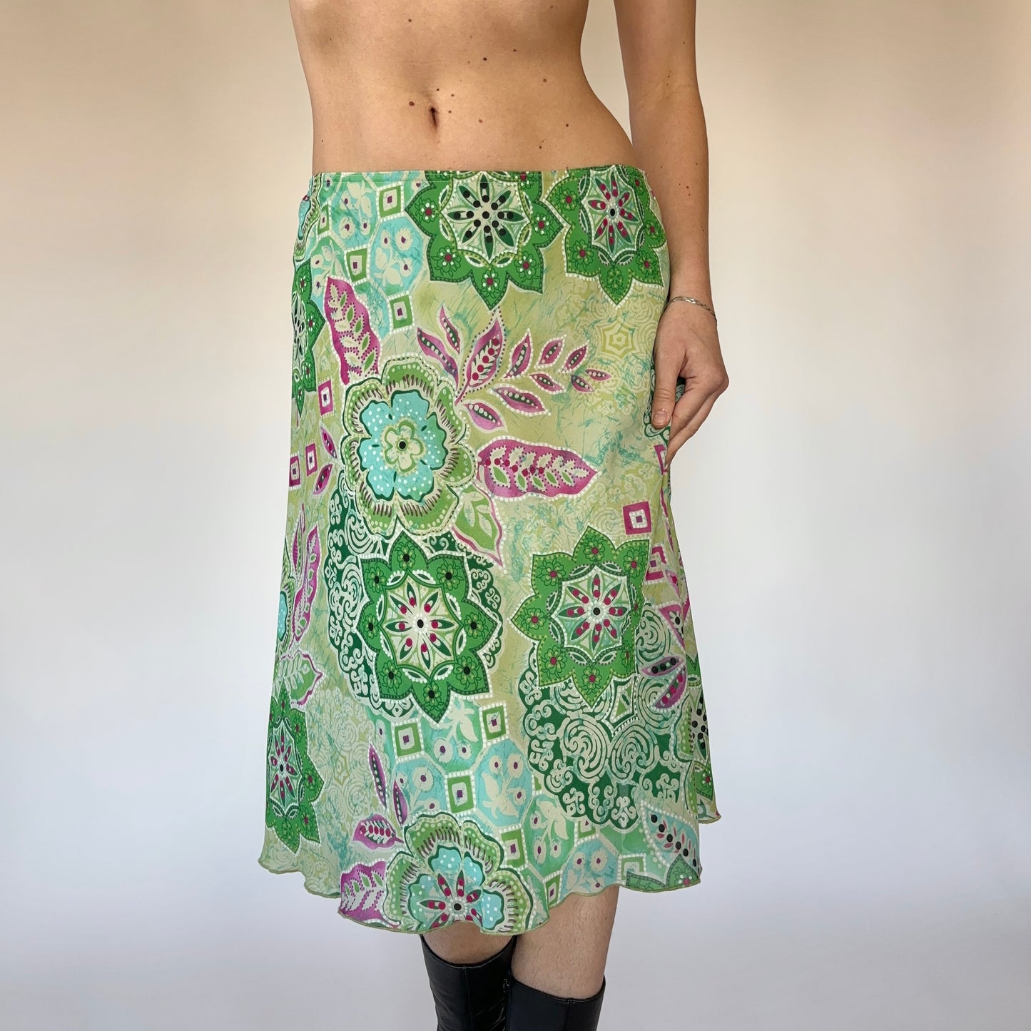 Y2K Medallion Midi Skirt (S/M)