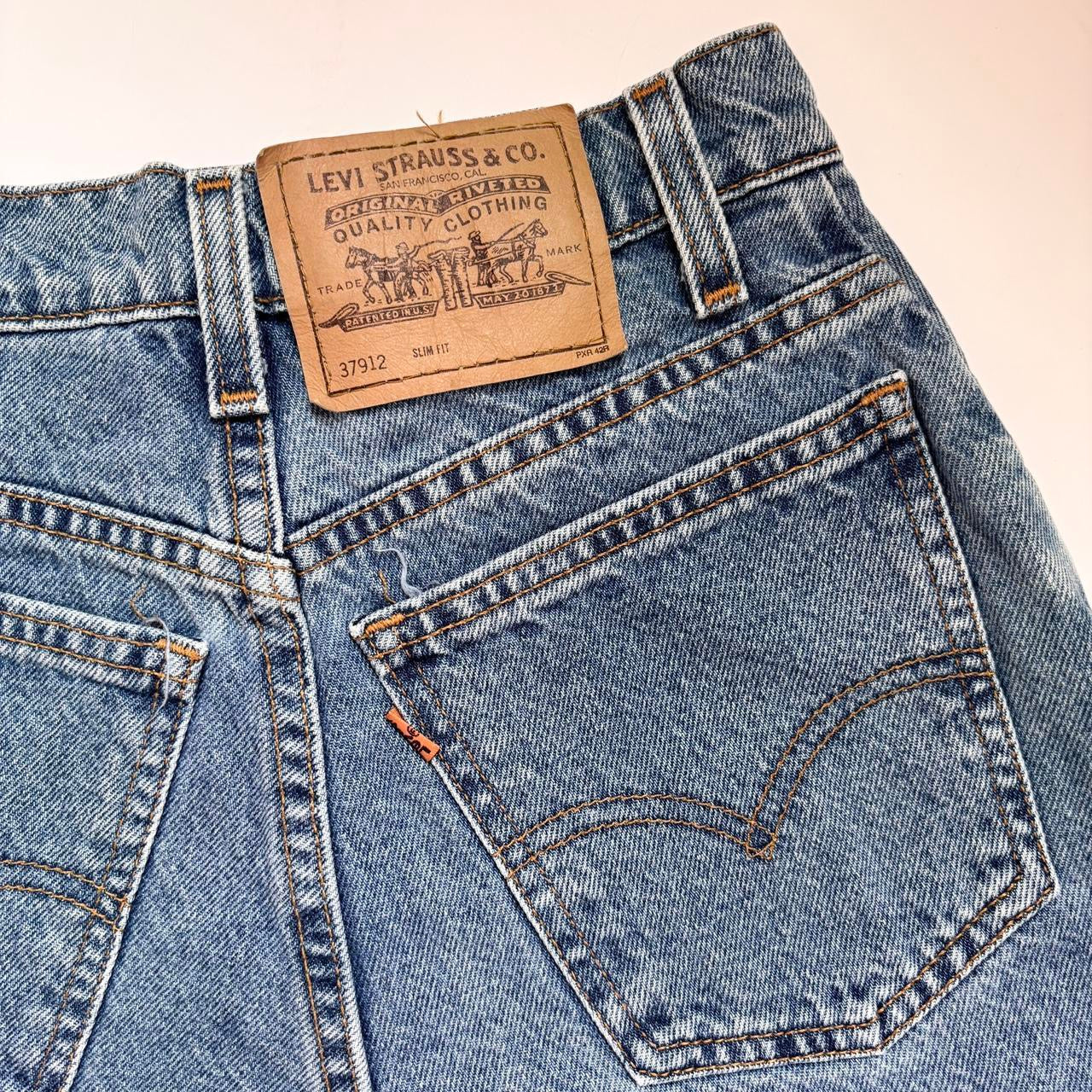 Levi’s 90s 912 Jean Shorts (XS)