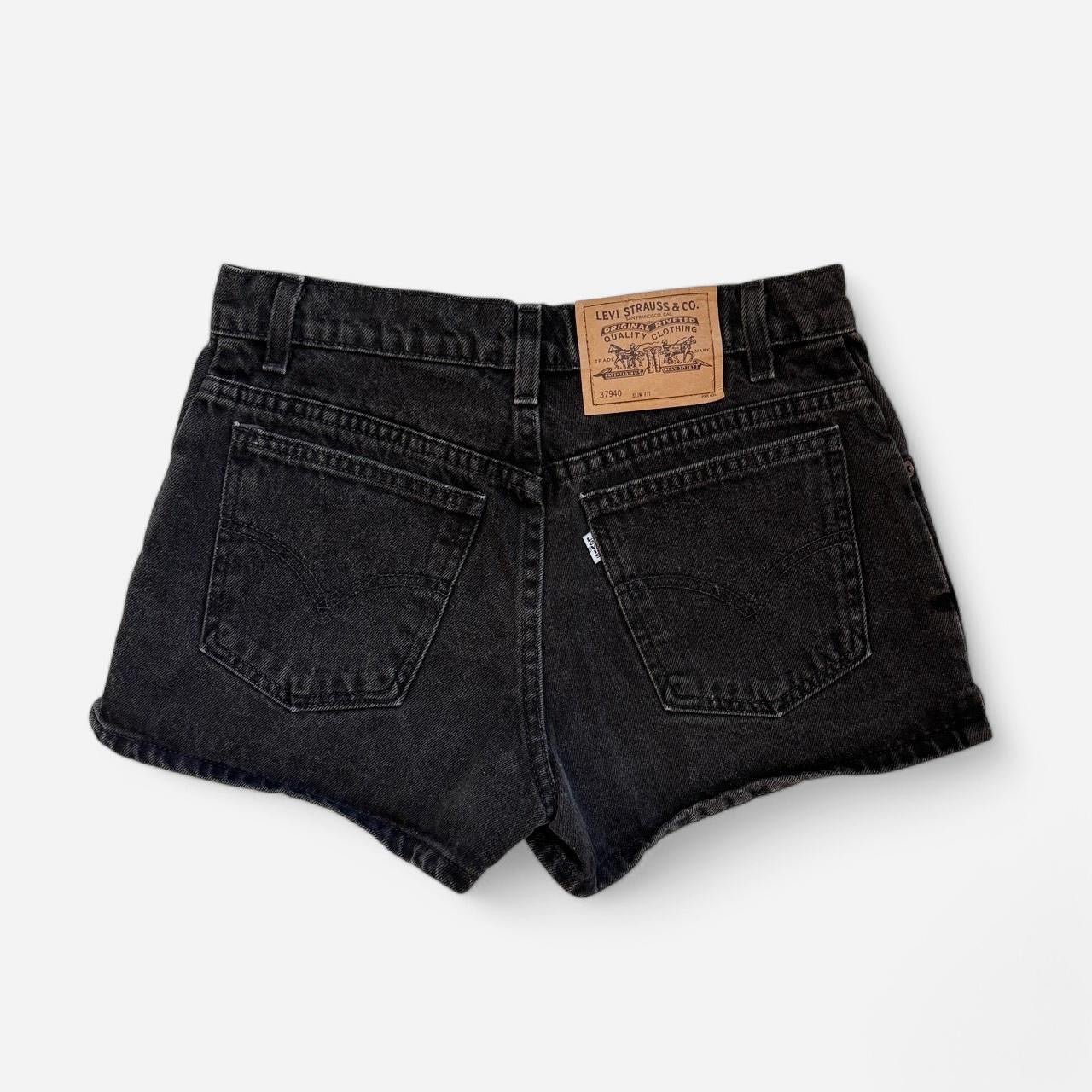 Levi’s 90s 912 Jean Shorts (S)