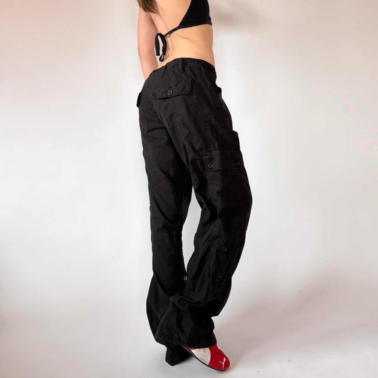 Y2K Black Cargo Pants (M)