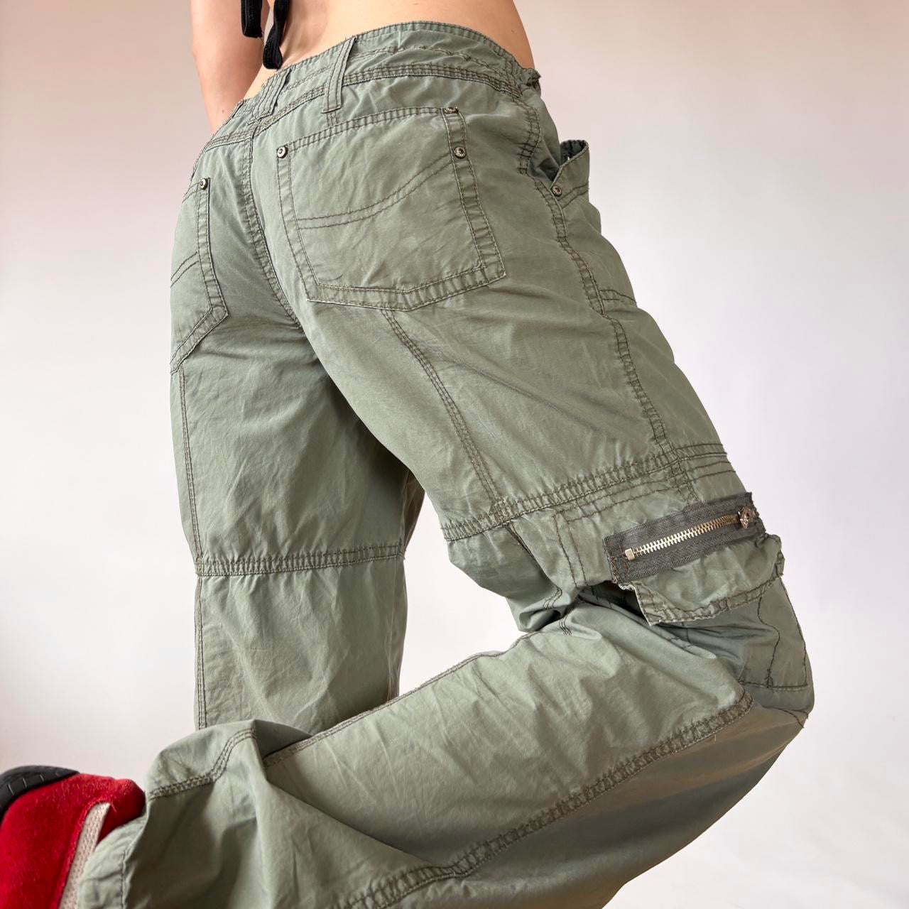 Y2K Green Cargo Pants (S/M)