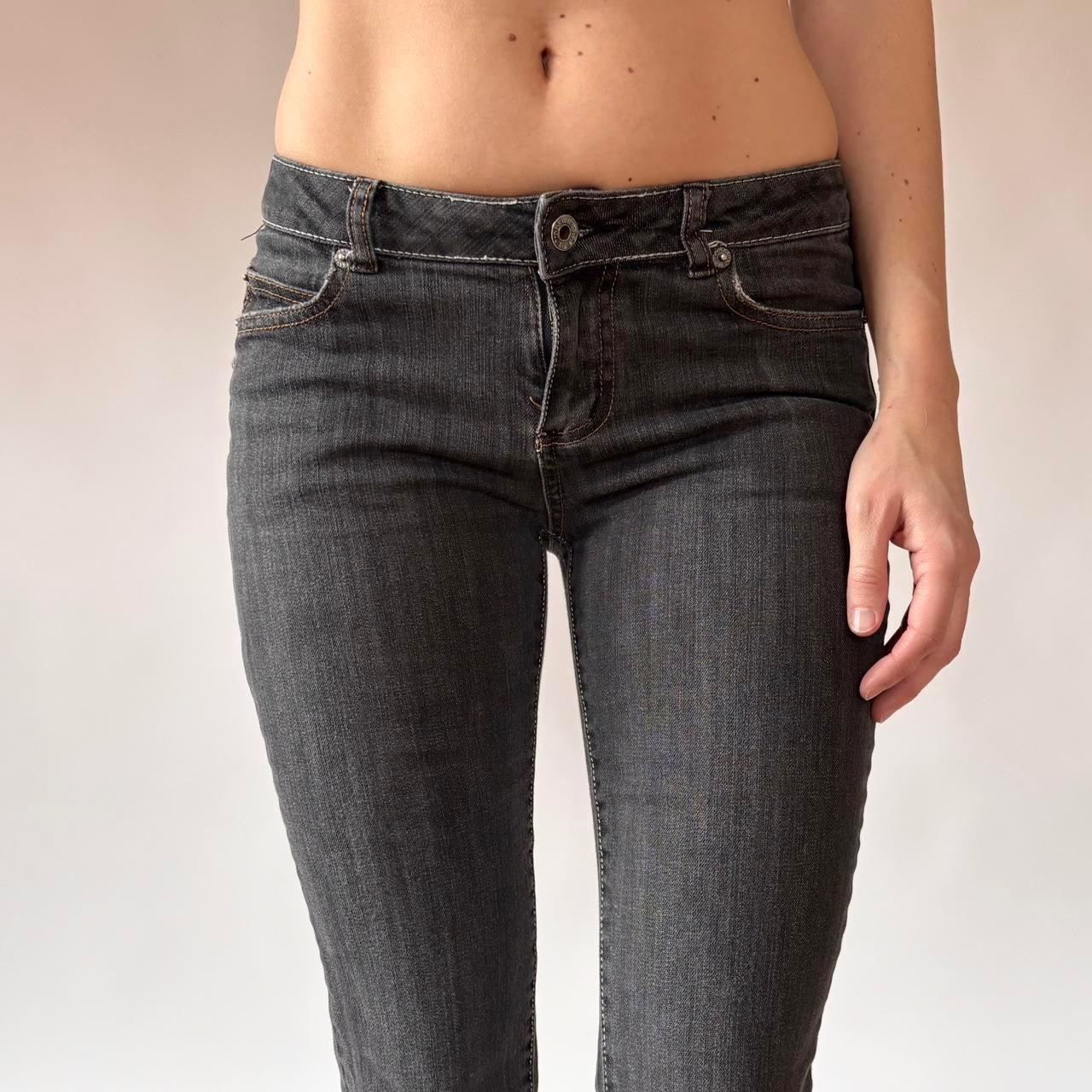 Y2K Guess Low Rise Bootcut Jeans (XXS)