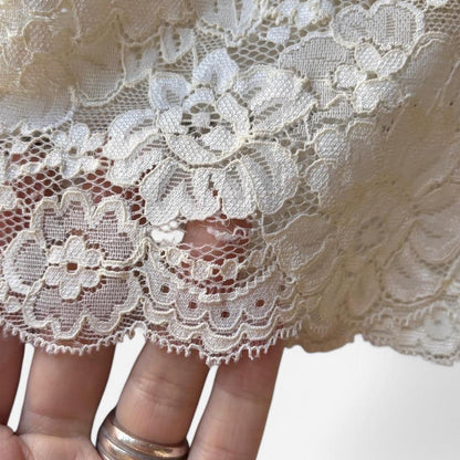 Y2K Cream Lace Cami (S)