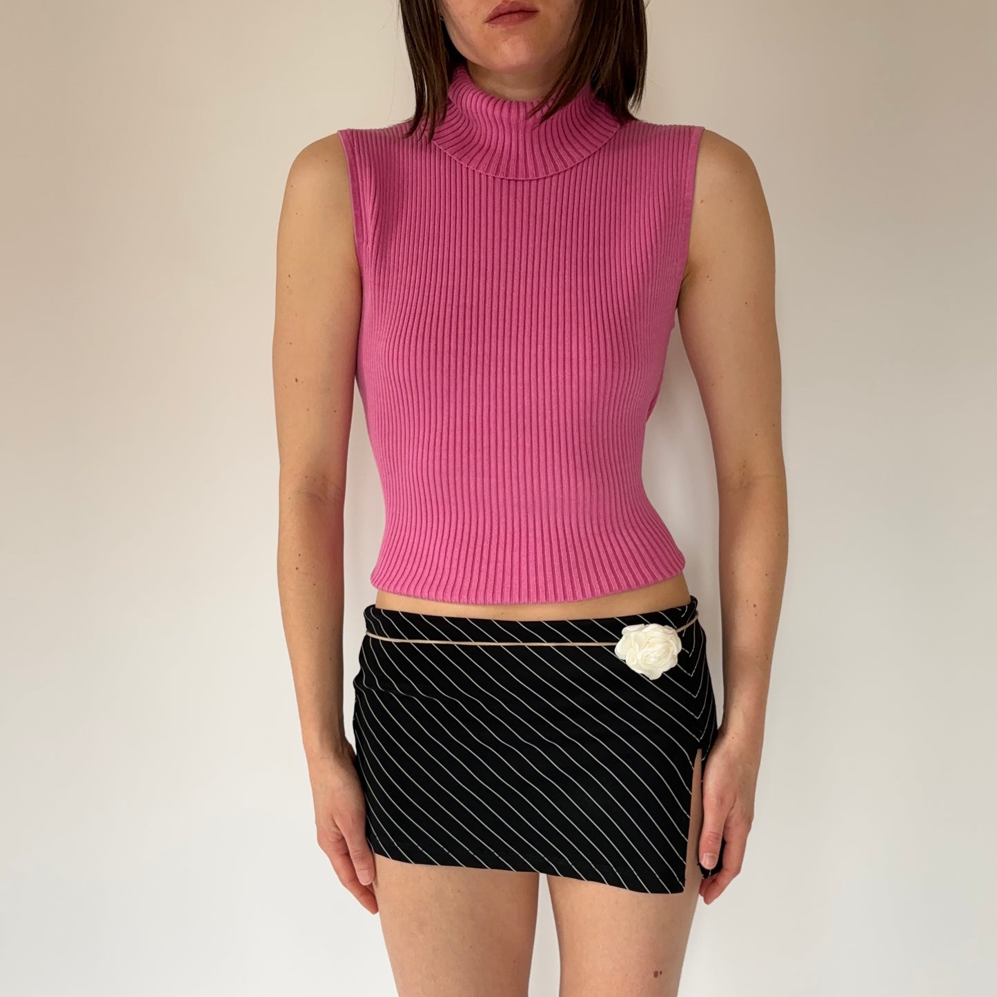 2000s Pink Silk Ribbed Sleeveless Turtleneck (S/M)
