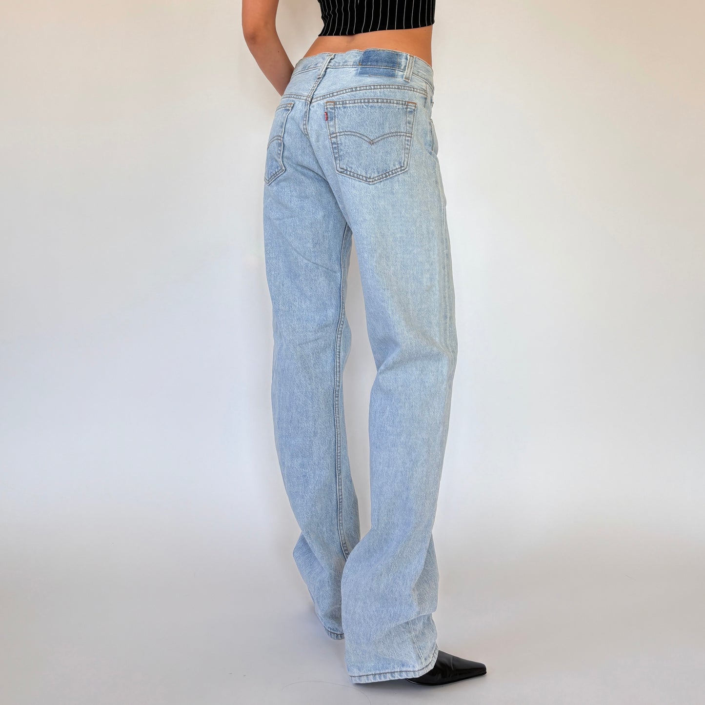 90s Levi’s 501s (S/M)