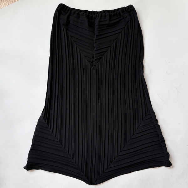 90s Noir Textured Maxi Skirt (M)
