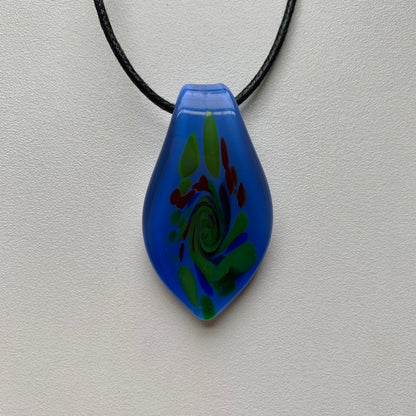 Vintage Glass Pendant Necklace