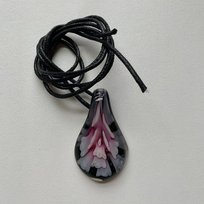 Vintage Glass Pendant Necklace