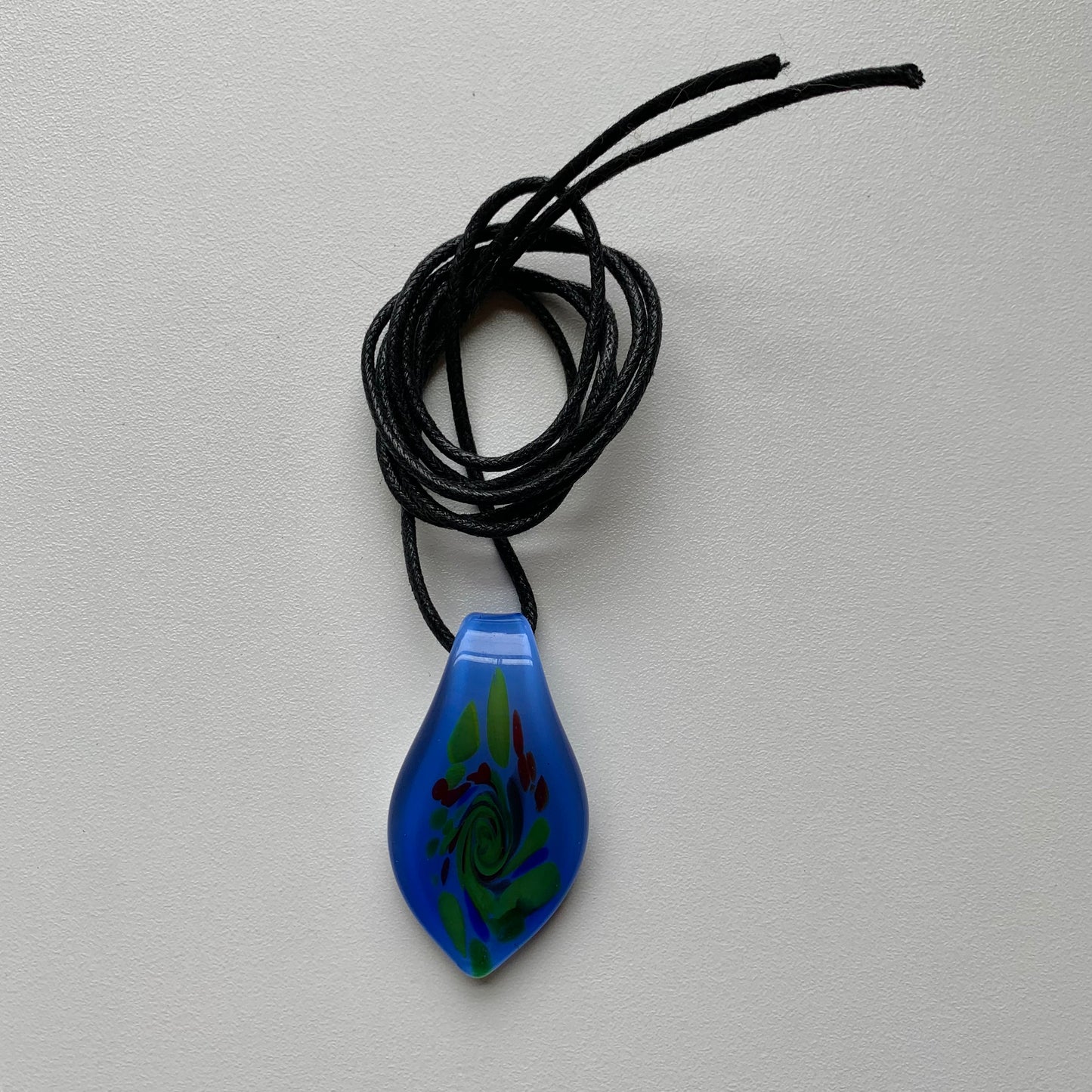 Vintage Glass Pendant Necklace