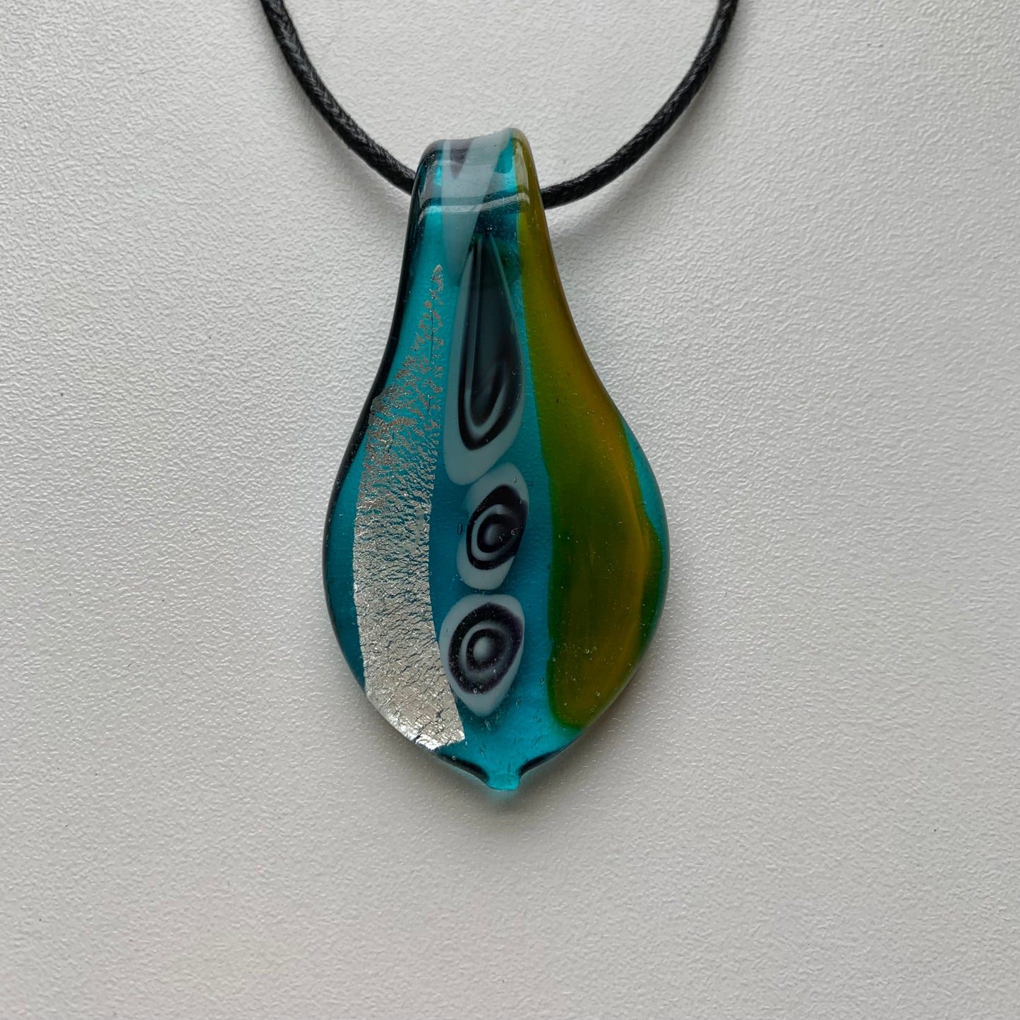 Vintage Glass Pendant Necklace