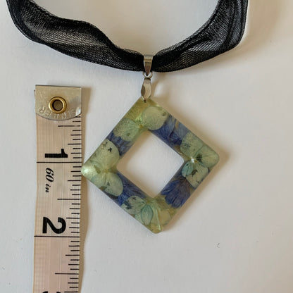 Vintage Resin Pendant Necklace