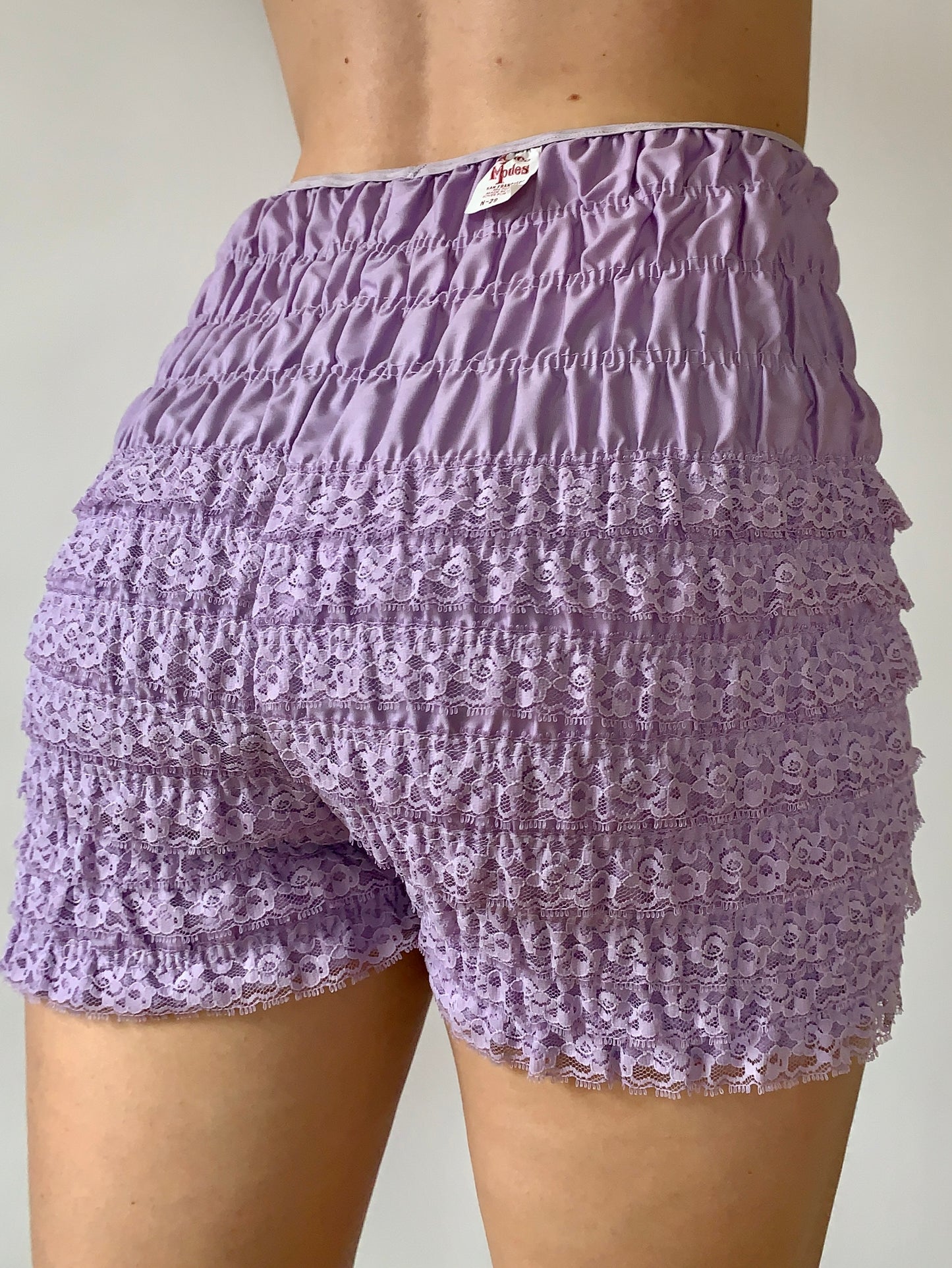 Vintage Ruffle Bloomers